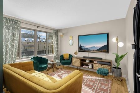 2727 W 43rd Street
