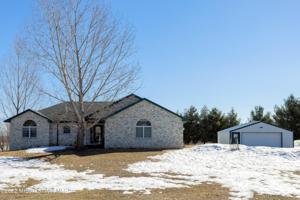 10335 Eagle Lake