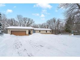 11739 Riverview NE
