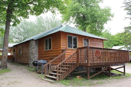 Cabin 4 CR 173