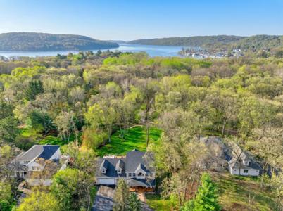 15 Baillon Lane