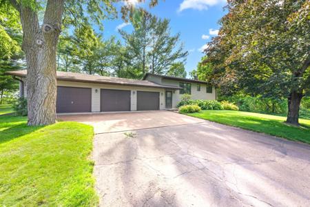 10285 Park Circle