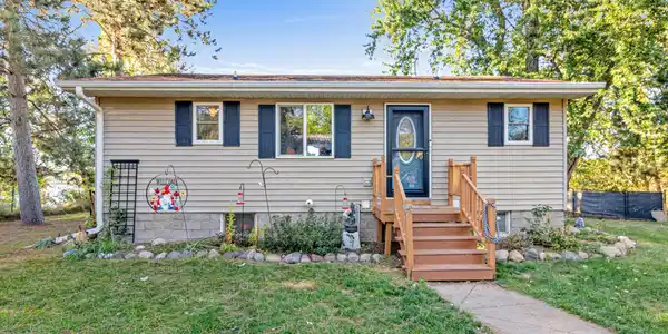 2325 317th Avenue NE