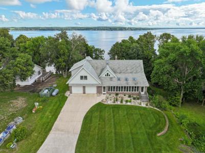 13863 Schuelke Beach Road NW