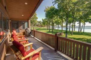 8098 Hawthorn Trail NW