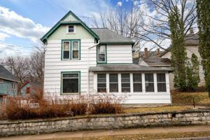 109 Pine E