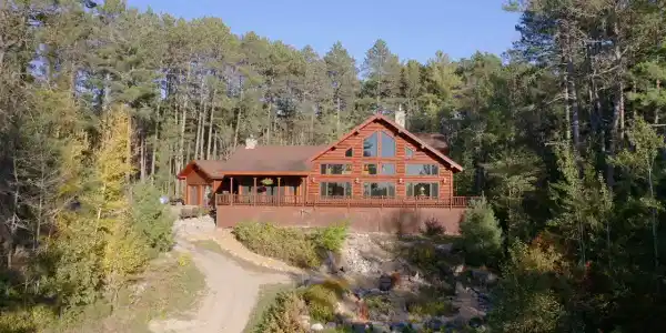 7236 Far North Road