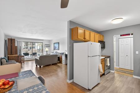 1304 W Medicine Lake Drive