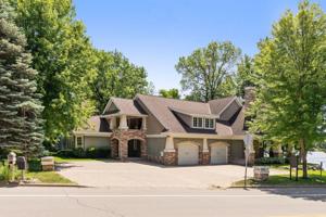 2103 Long Lake
