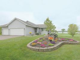418 Lake