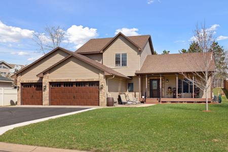 14561 Sunfish Lake