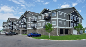 715 Lake Shore NE