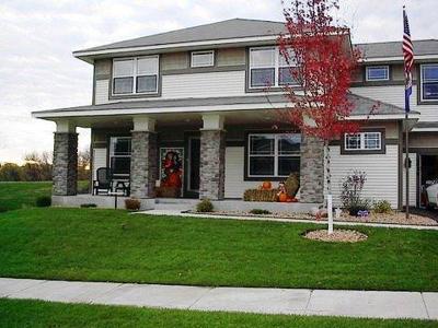 5038 Greenwood