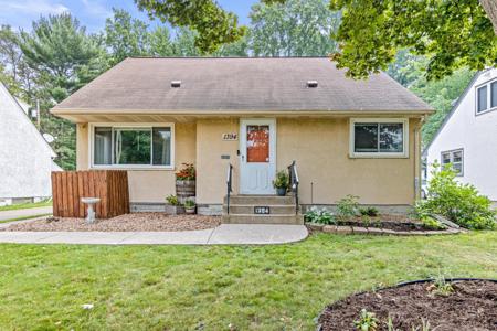 1394 Clarence