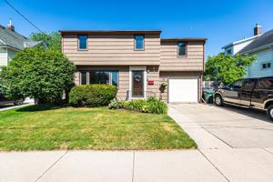 620 7th SE