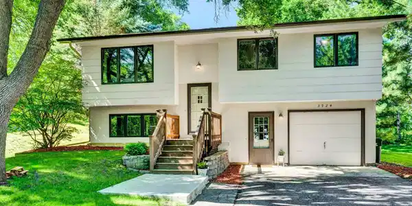 3924 Pershing SW