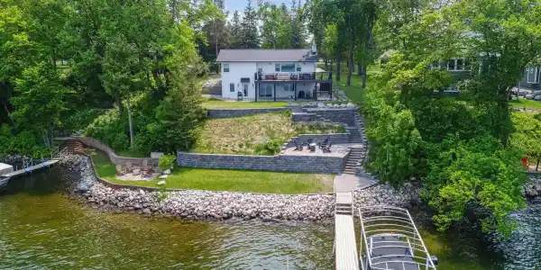 2503 S Le Homme Dieu Drive NE