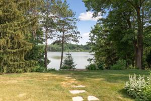 5830 S Robert Trail