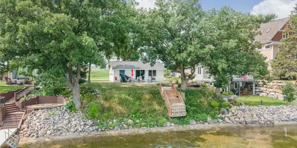 13195 13th NW