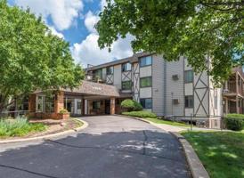 1304 Medicine Lake