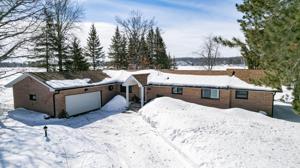 3220 Bayview