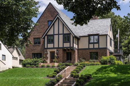 4315 E Lake Harriet Parkway
