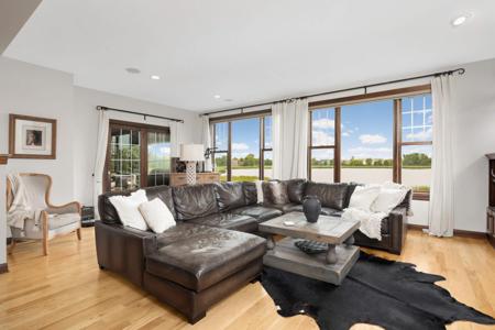 11692 E Laketowne Drive