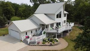 980 Sandy Beach NE