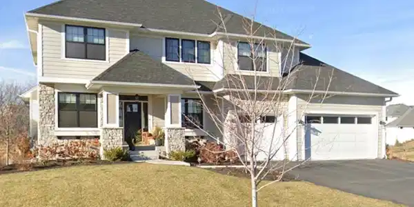 3713 Woodland Cove