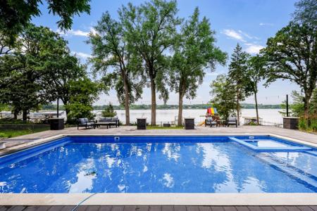 9934 199th Street W