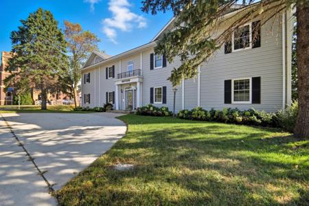 401 Walnut Avenue