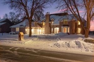 11382 Mount Curve Road