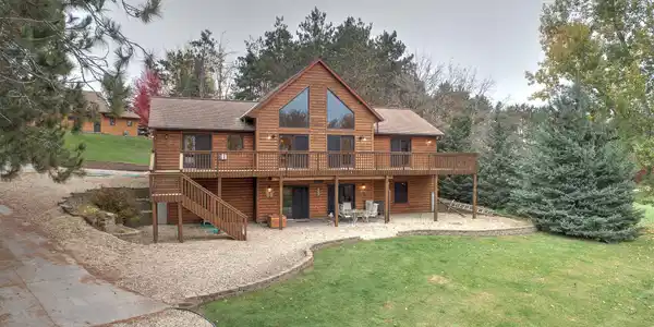 19121 Island View