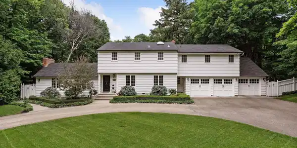 3925 Walden Road