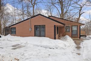 6691 Deerwood