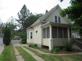1067 Como