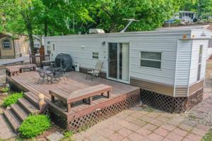 2221 Reubens SW