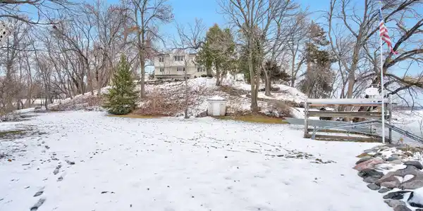 4423 North Shore