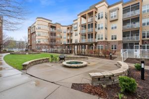 2405 39th NE