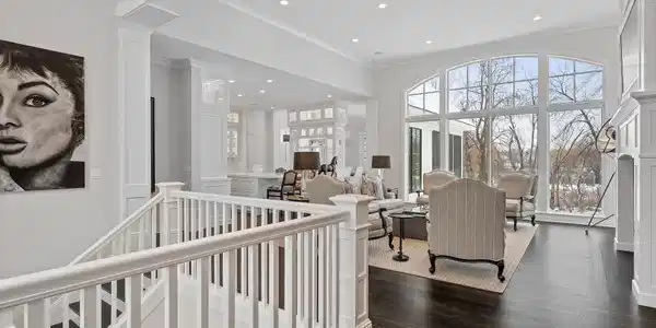 510 Locust Hills