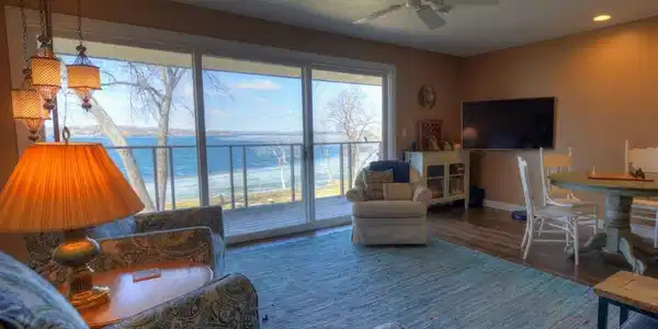 3610 Nokomis NE