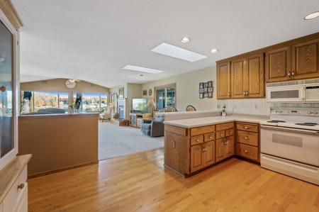 4279 Grainwood NE
