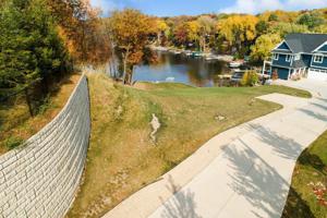 5594 Candy Cove SE