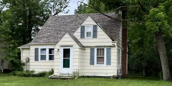 1235 River Road