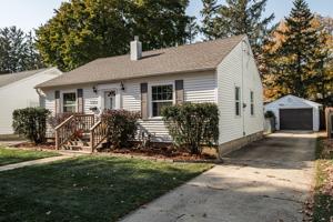 1527 7th NE