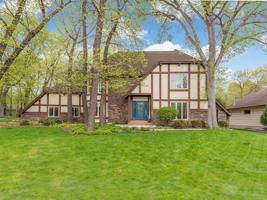 8938 Hidden Oaks