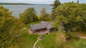 7595 Breezy Point Road NW