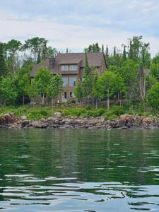 72 Chimney Rock