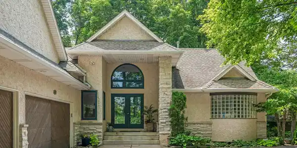 6405 Thornberry