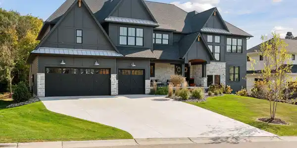 6515 Hawks Pointe Lane